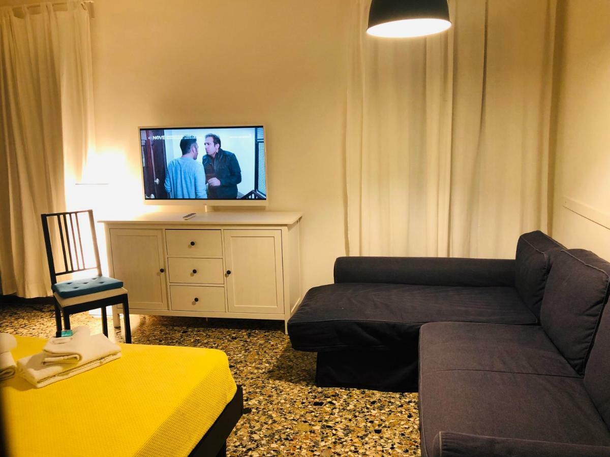 Al Cinema Italia Hotell Venezia Eksteriør bilde